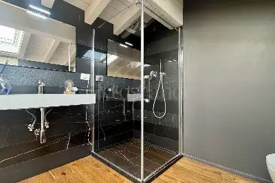 Villino a Schiera in vendita, Via Antonio Pacinotti, Prato