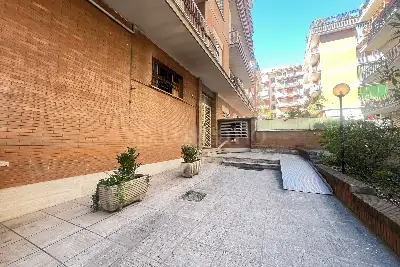 Casa in vendita, Via Arturo Graf, Roma