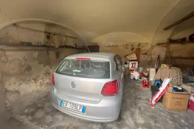 Negozio in vendita, Via Ginetta Caccianotti, Biandrate