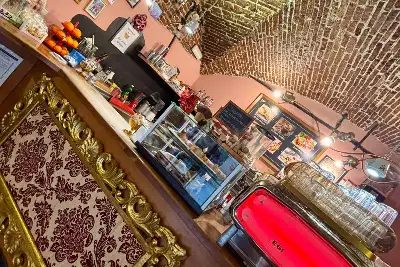 Negozio in vendita, Via della Maddalena, Genova