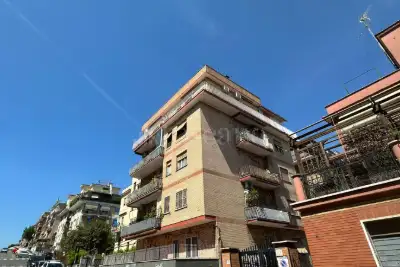 Casa in vendita, Via delle Acacie, Roma