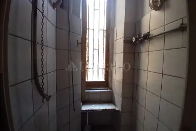 Negozio in vendita, Via Lucrino, Roma