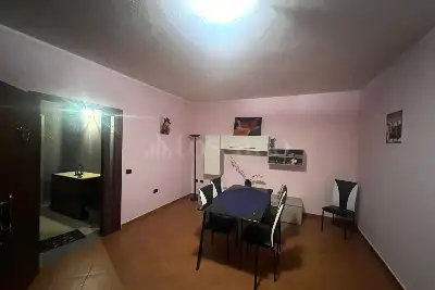 Casa in vendita, Via Antonio Vivaldi, Uta