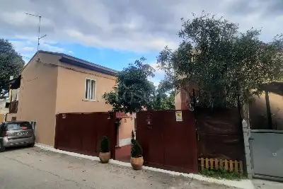 Casa Indipendente in vendita, Via Nevi 128 - Giuliano Teatino CHIETI, Giuliano Teatino