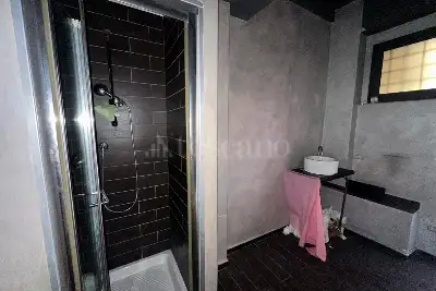 Negozio in vendita, Via Enrico Fermi, Roma