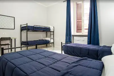 Albergo in vendita, Via Carlo Cattaneo, Roma