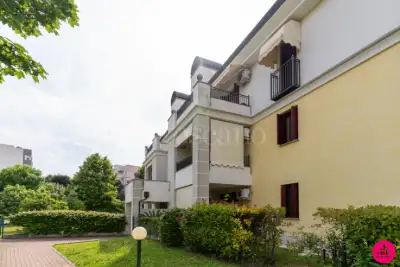 Casa in vendita, Viale Europa Unita, Fontanafredda