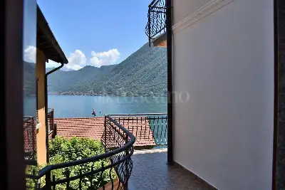 Casa Indipendente in vendita, Via Schignano, Argegno