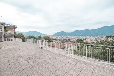 Casa in vendita, Via Crispi, Como