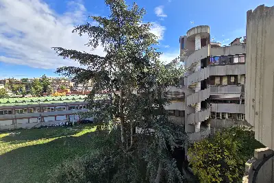 Casa in vendita, Via Umberto Saba, Roma