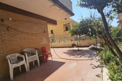 Casa in vendita, Largo Gran Bretagna, Pomezia