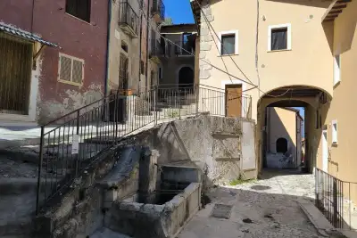 Casa Indipendente in vendita, Via Centrale, L'Aquila