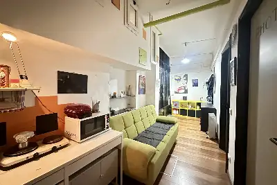 Magazzino in vendita, Via Giambellino, Milano