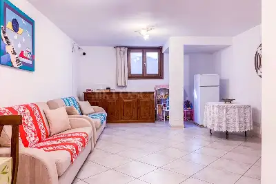 Villino a Schiera in vendita, Via Parigi, Olbia