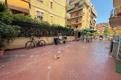 Casa in vendita, via Alcide Pedretti , Roma