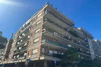 Casa in vendita, Viale dei Promontori, Roma