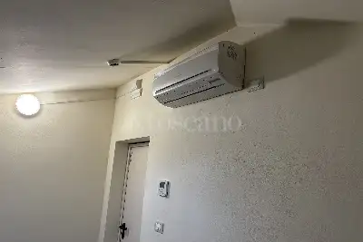 Stabile Uso Ufficio in vendita, Via Santa Gonda, Prato