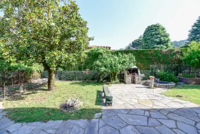 Villa Bifamiliare in vendita, Via Timavo, Como