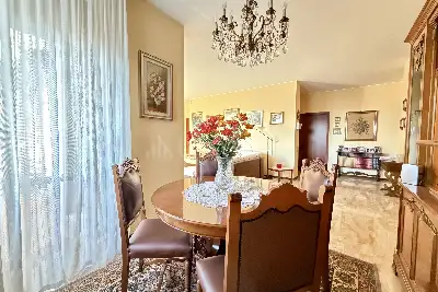 Casa in vendita, Via Lucerna, Milano