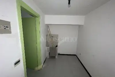 Negozio in vendita, Via Zamosch, Cassino