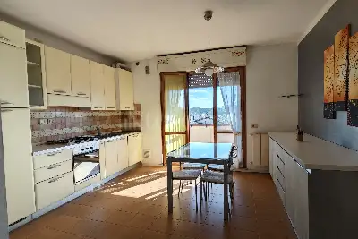 Casa in vendita, Via Bonaguida Lucari, Siena