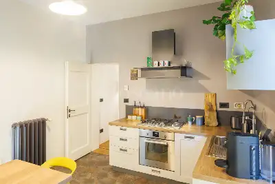 Casa in vendita, Via Irnerio, Bologna