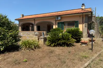 Casa Indipendente in vendita, Via Corsira, Aprilia