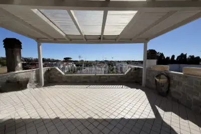 Villino a Schiera in vendita, Viale Paride, Ardea