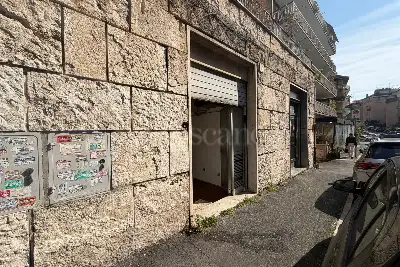 Negozio in affitto, Via Francesco D'Ovidio, Roma