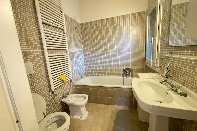 Casa in affitto, Via del Terrapieno, Bologna