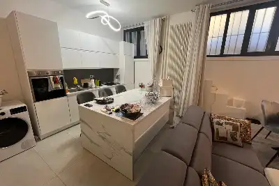 Casa in vendita, Via Washington , Milano