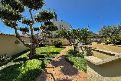 Villa in vendita, Via Dei Glicini , Ladispoli