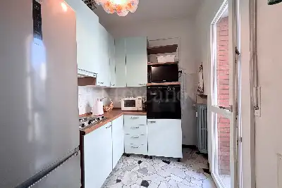 Casa in vendita, via Vincenzo Giordano Orsini , Milano