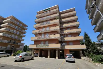 Casa in vendita, Via G. Cesare, Cantù