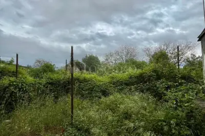 Palazzo in vendita, Via Francesco Tedesco, Avellino