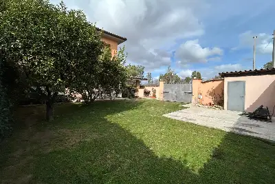 Villa in vendita, Via Bresimo, Roma