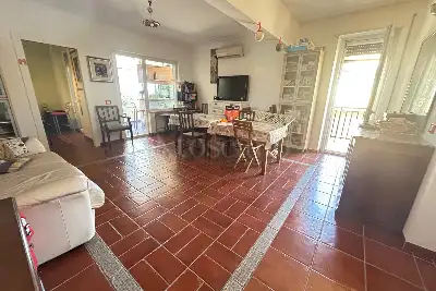 Casa in vendita, Lungotevere degli Inventori, Roma