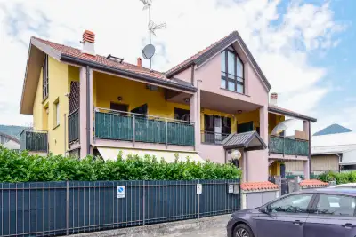 Casa in vendita, Via Fratelli Cairoli, Erba