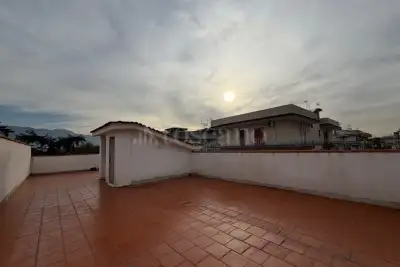 Villino a Schiera in vendita, Via Della Resistenza, Scafati