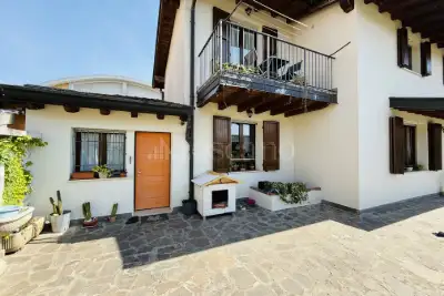 Casa Indipendente in vendita, Via Ponte Gandovere, Gussago