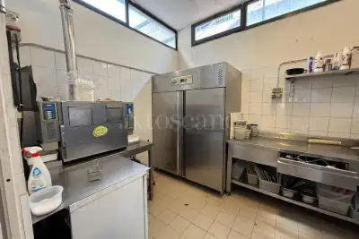 Attività Commerciale in vendita, Via del Ponte alle Mosse, Firenze
