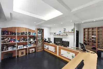 Negozio in vendita, Via Numa Pompilio, Brindisi