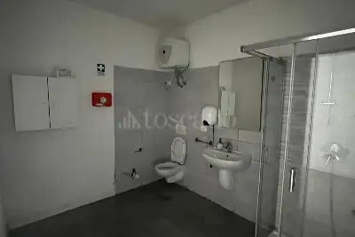 Capannone in vendita, Via del Pioppeto, Trento