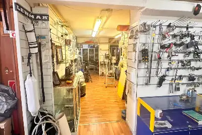 Negozio in vendita, Via Giuseppe Garibaldi, Olbia