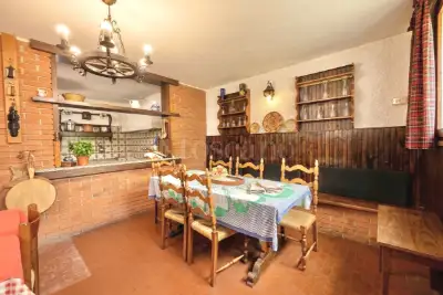 Villa in vendita, Via Fratelli Rosselli, Lograto
