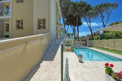 Villa in vendita, Via Luigi Pirandello, Camaiore