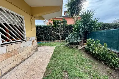 Casa in vendita, Via Casabona, Roma