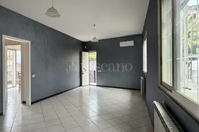 Casa Indipendente in vendita, Via Monte Grappa, Nicolosi