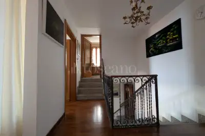Casa Indipendente in vendita, Via Schignano, Argegno