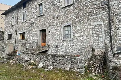 Casale in vendita, Via del Carmine , Monteleone di Spoleto